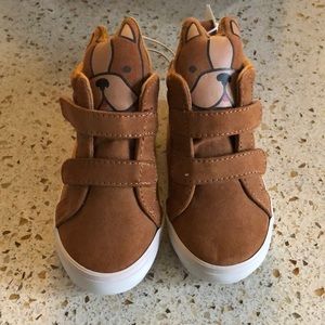 NWT toddler dog sneakers Old Navy -size 5